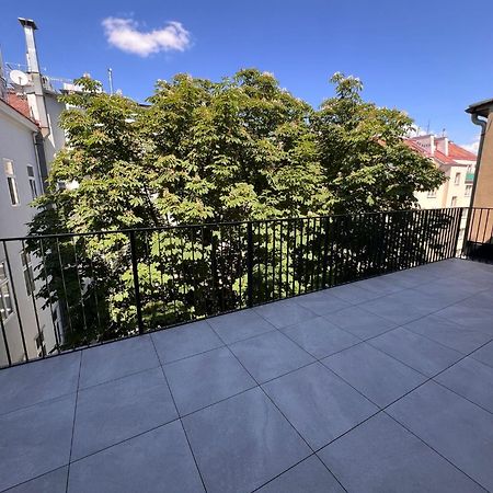 Large Garden-View Balcony Comfort Retreat 1020-Βιέννη Εξωτερικό φωτογραφία